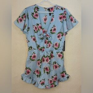 BNWT Design Lab - Lord & Taylor Floral Blue Romper with Pink Flowers Size Medium